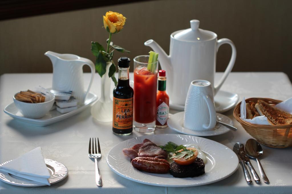 Strathburn Hotel Inverurie By Compass Hospitality Dış mekan fotoğraf