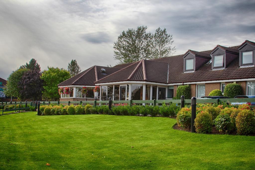 Strathburn Hotel Inverurie By Compass Hospitality Dış mekan fotoğraf