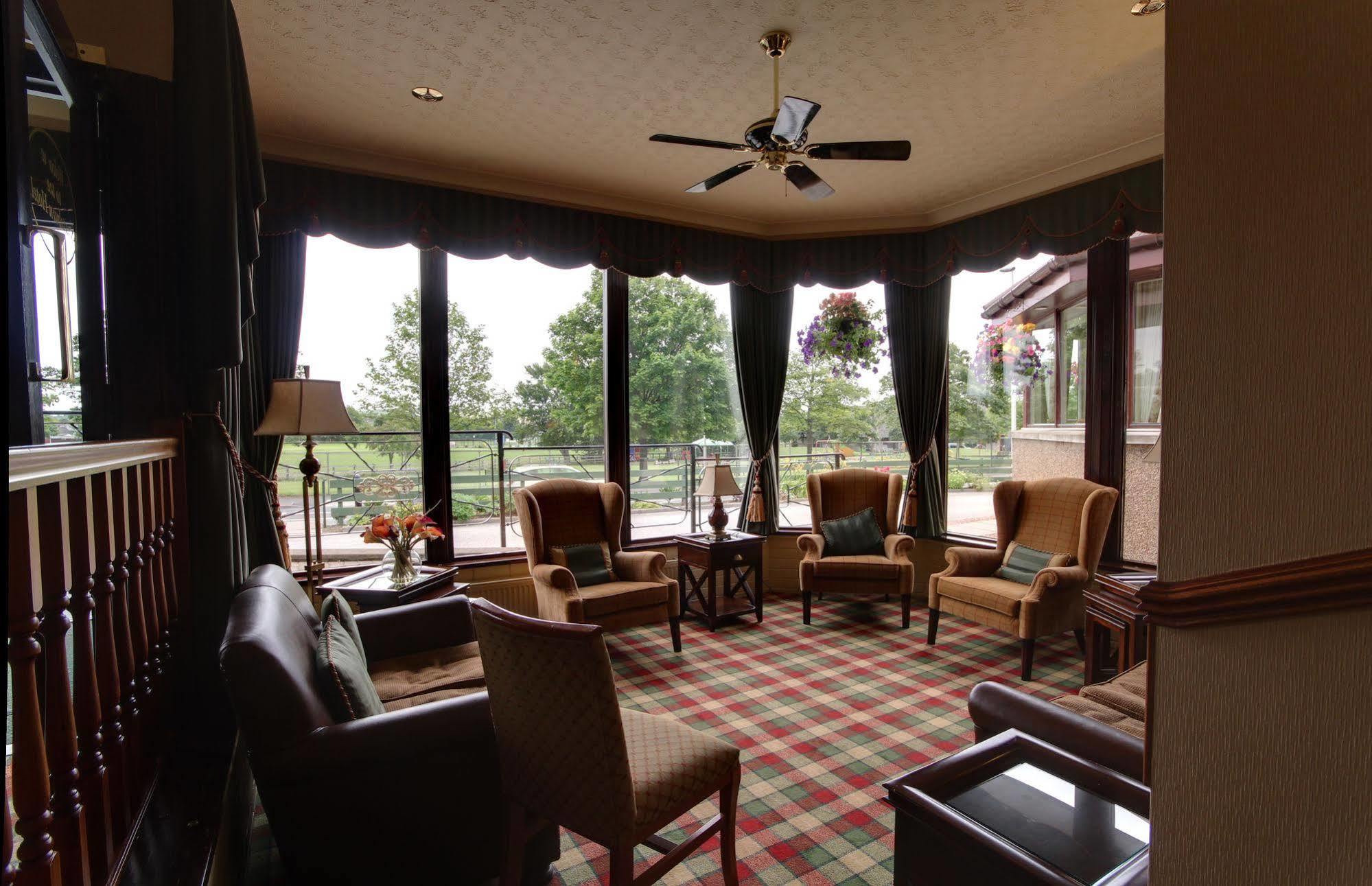 Strathburn Hotel Inverurie By Compass Hospitality Dış mekan fotoğraf