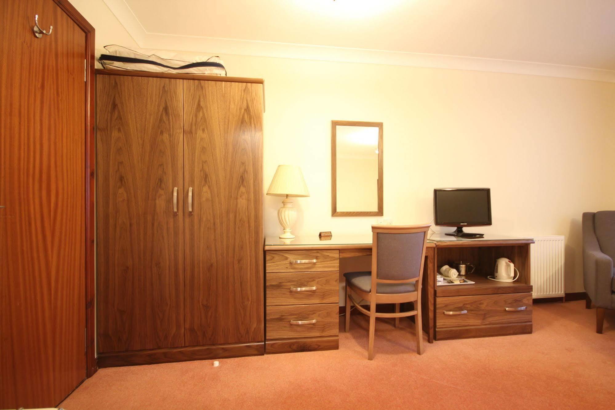 Strathburn Hotel Inverurie By Compass Hospitality Dış mekan fotoğraf