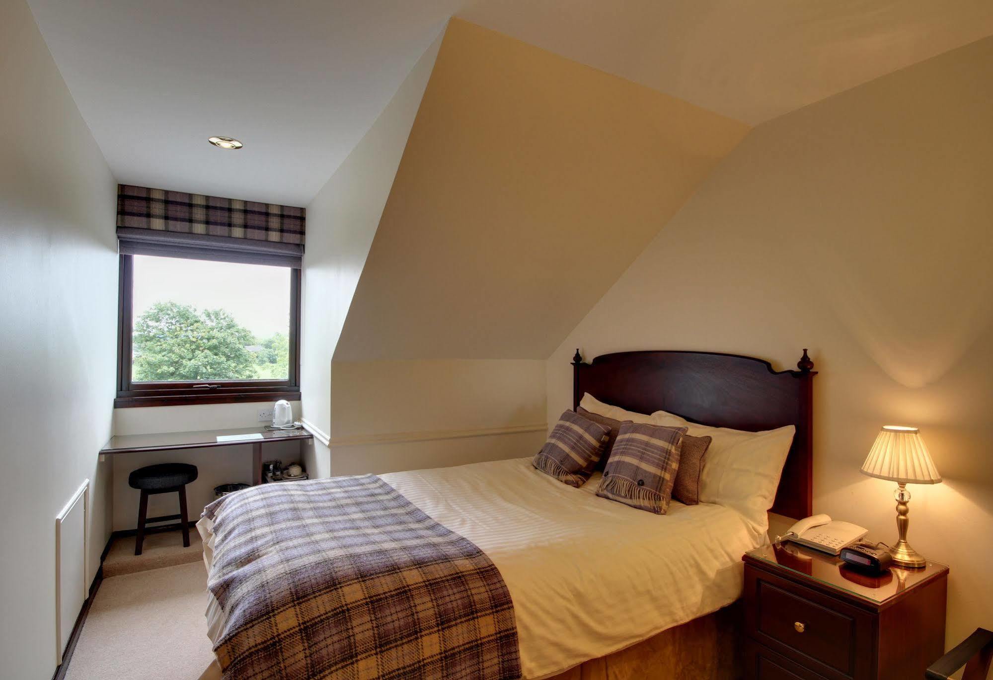 Strathburn Hotel Inverurie By Compass Hospitality Dış mekan fotoğraf