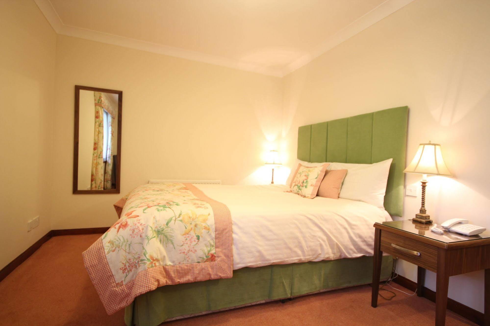 Strathburn Hotel Inverurie By Compass Hospitality Dış mekan fotoğraf