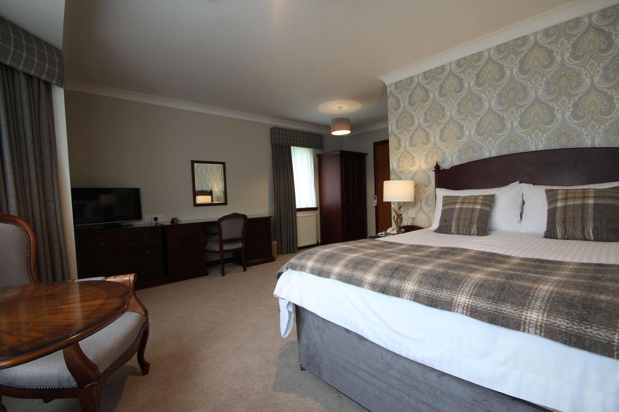 Strathburn Hotel Inverurie By Compass Hospitality Dış mekan fotoğraf